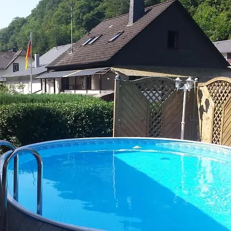 Romantic Side Valley Of Rhenish Slate Mountains Tatil Evi Sauerthal